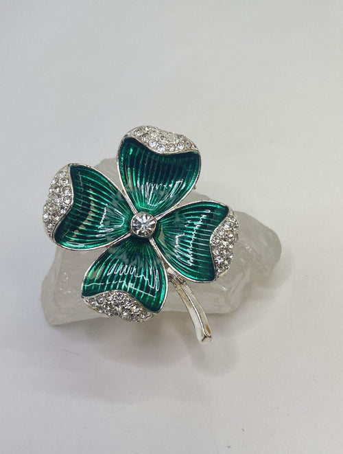 Napier Silver Tone Green Folded Rhinestone Clover Brooch 26.6g