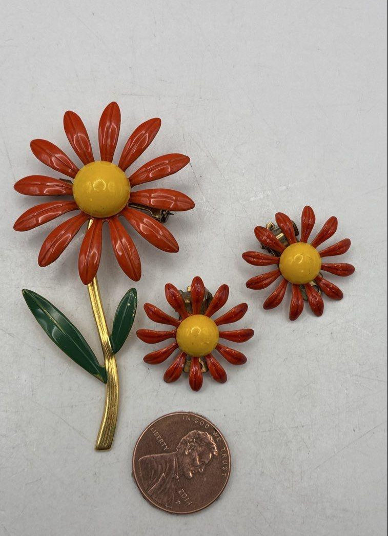 Vintage Orange Yellow Daisy Brooch and Clip Earring Set