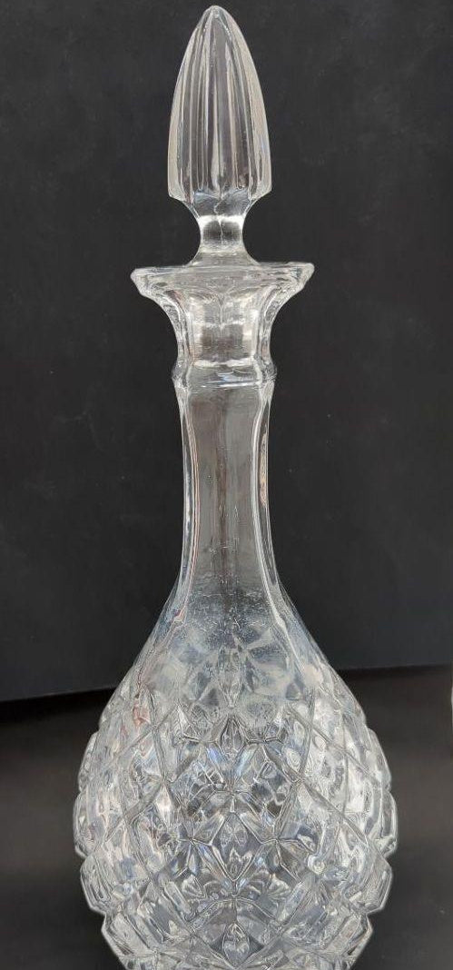 Vintage Clear Glass Diamond Cut Geometric Barware Liquor Decanter With Stopper