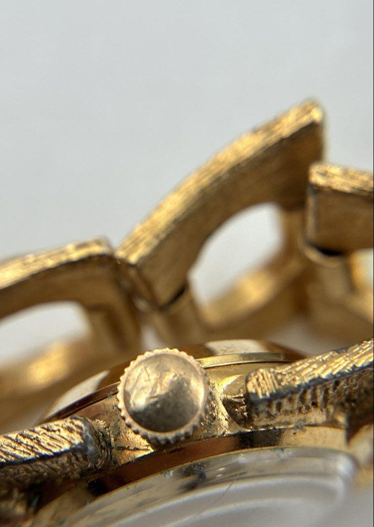 Vintage MCM Rhapsody Royale Gold Tone 17 Jewels Chunky Women's Watch 48.7g