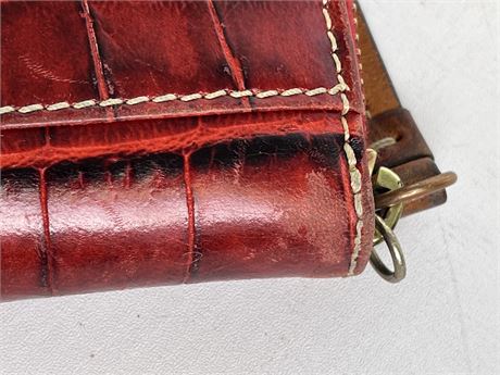 Vintage Dooney & Bourke Croc Embossed Red Leather Zip Wallet [B23829]