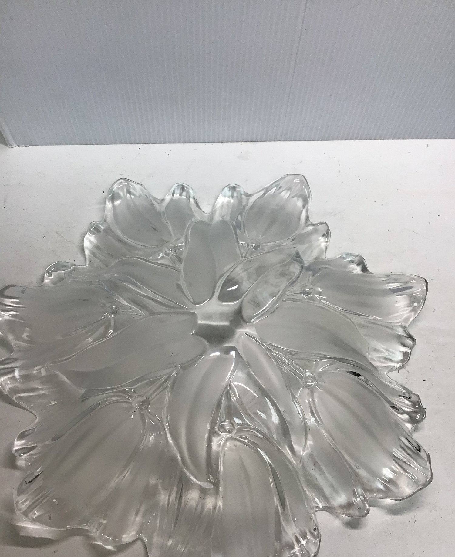 Clear Glass Flower-Shaped Serving Bowl