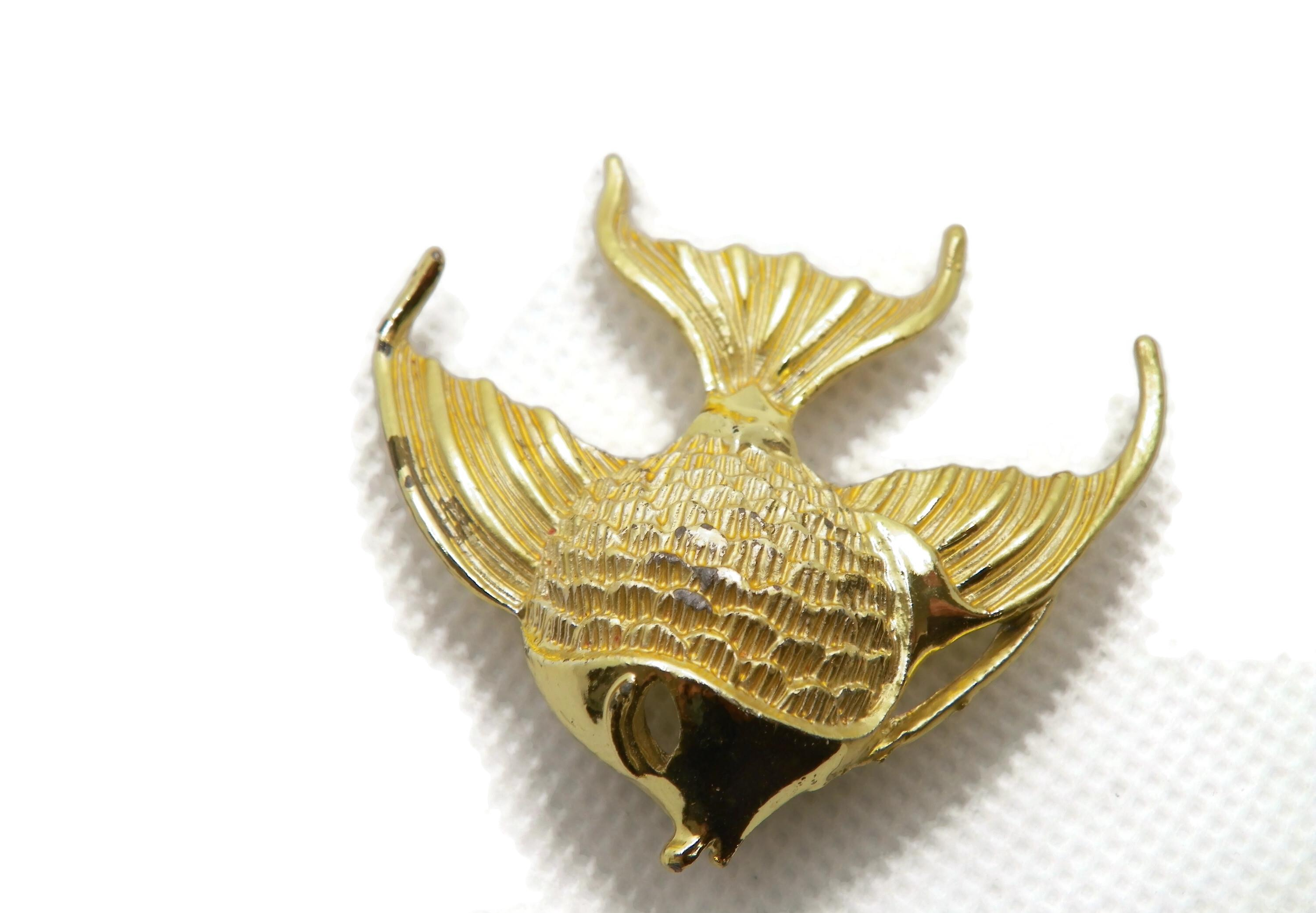 Vintage Gold Tone Angel Fish Brooch