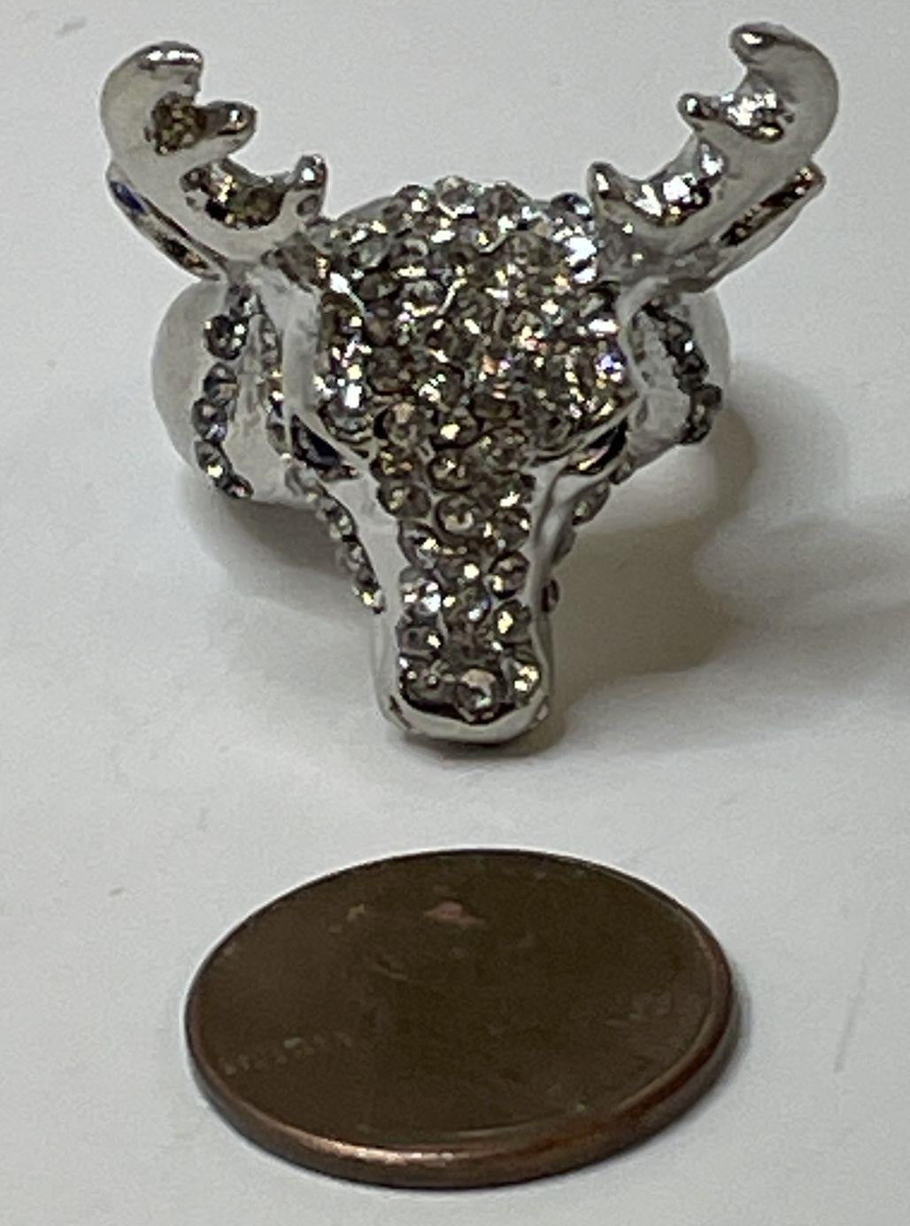 Silver Tone Chunky Icy Reindeer Fashion Ring 16.3g