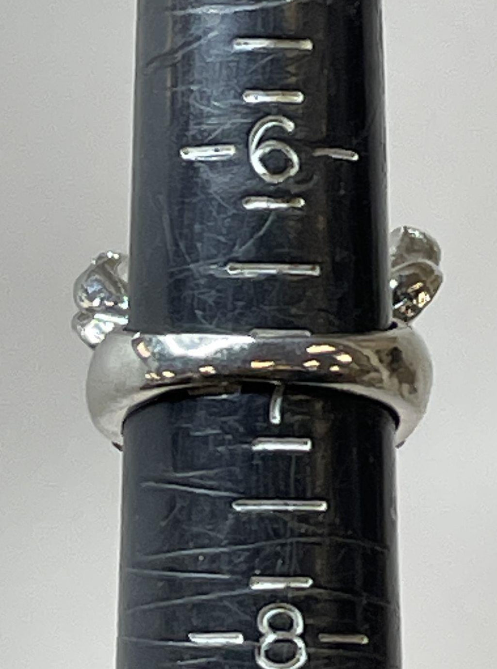 Silver Tone Chunky Icy Reindeer Fashion Ring 16.3g