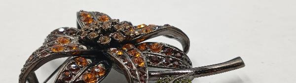 Vintage Joan Rivers Crystal Flower Statement Brooch