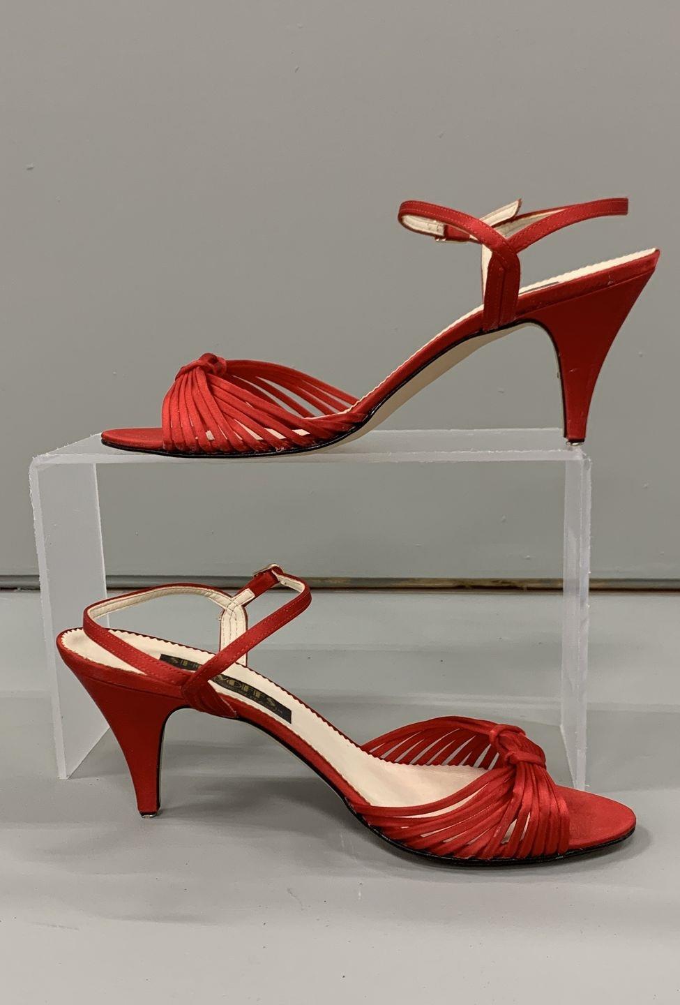 Showoffs Red Satin Strappy Knotted Heels Made In Italy Size 8N