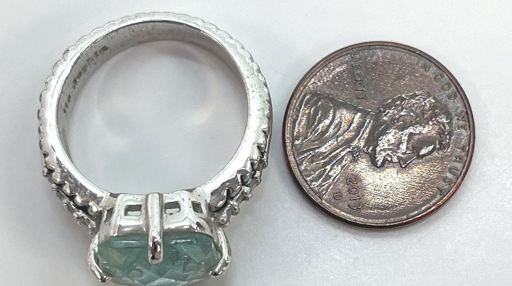 Silver Tone Lia Sophia Blue Glass Stone Ring 6.1g