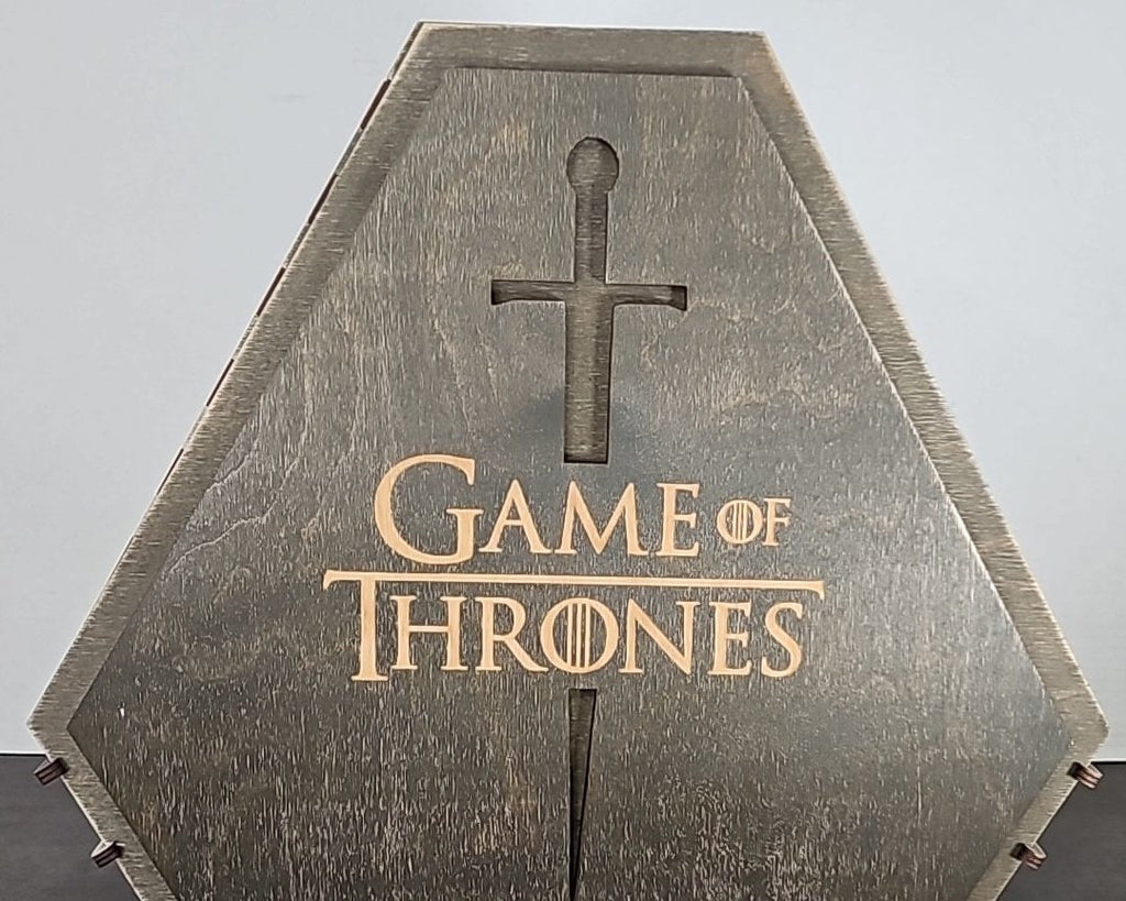 Game of Thrones Glassware Set Decanter & 6 Shot Glasses with Wooden Box