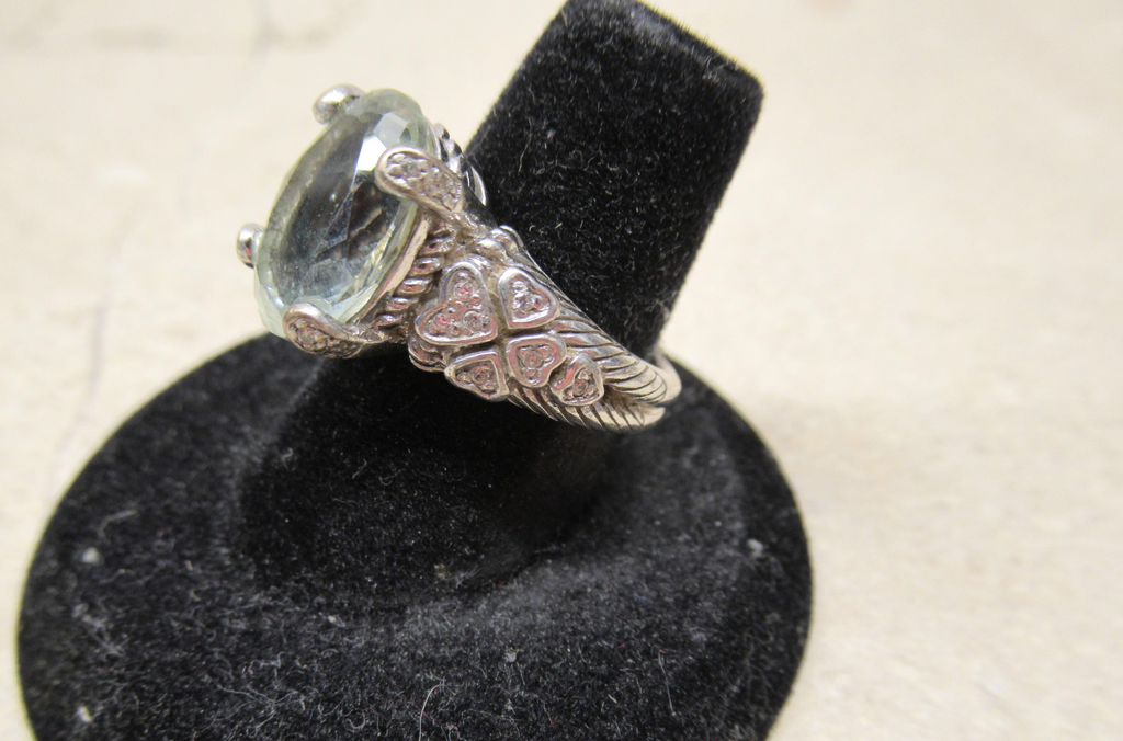 Judith Ripka 925 silver & lt. green CZ stone ring size 7