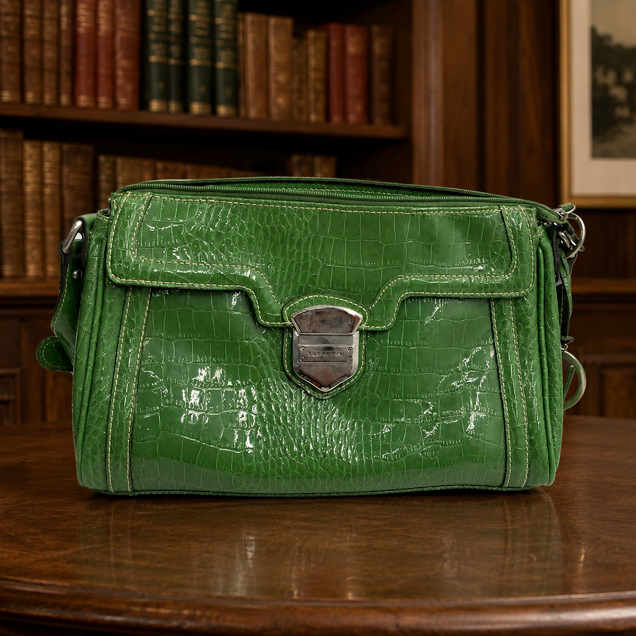 Vintage Liz Claiborne Green Faux Croc Embossed Shoulder Bag with Silver Hardware | Retro Y2K Handbag