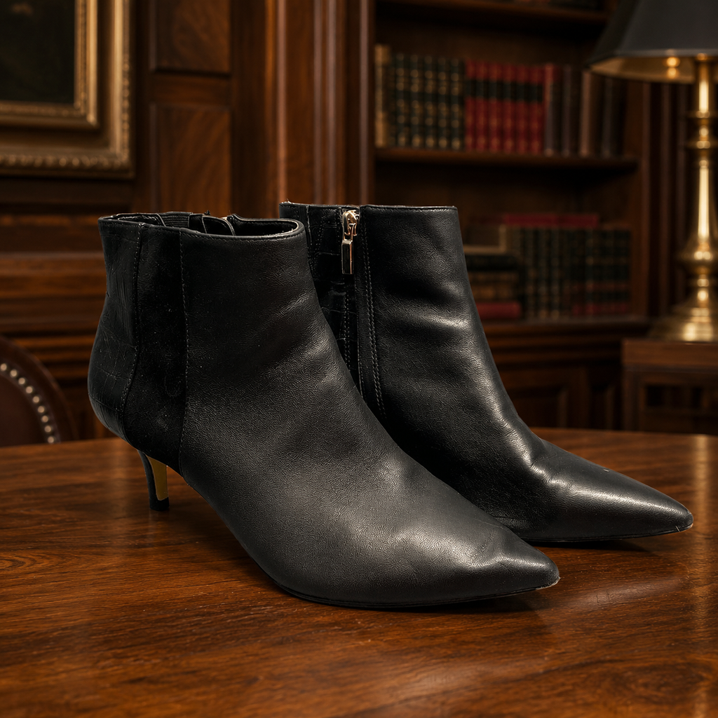 White House Black Market Black Leather/Synthetic Kitten Heel Zip Boots Size 8.5M