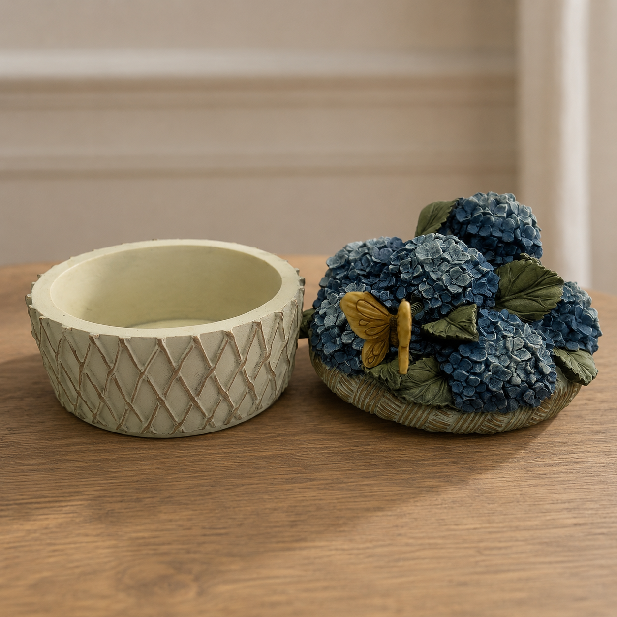 House of Lloyd Hydrangea Butterfly Floral Keepsake Music Box