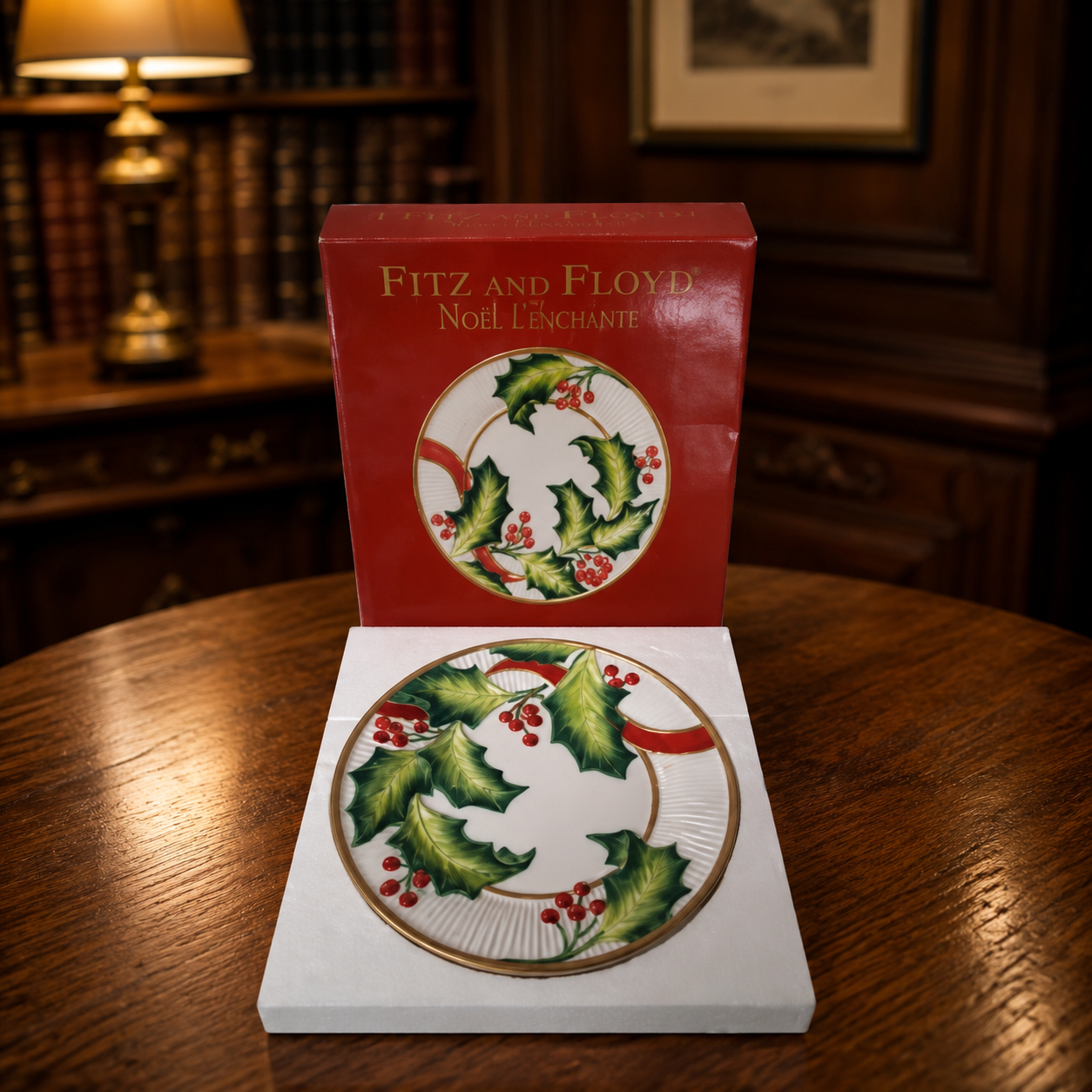 Fitz and Floyd Noel Classique Canape Plate