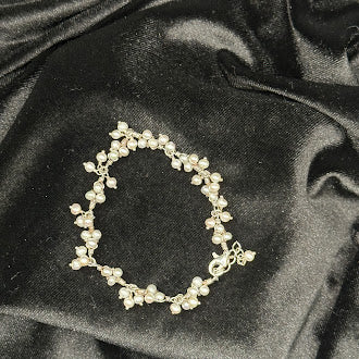 (SOLD) Vintage Freshwater Pearl Floral Bracelet Gold Tone Delicate Cluster Pearl Bracelet Elegant Bridal Jewelry