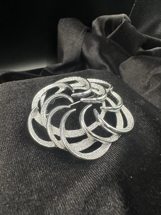 Sarah Coventry Tailored Swirl Brooch 1962 | Silver Tone Abstract Loop Pin