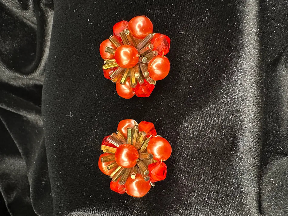 Richelieu Gold Tone Red Bead Cluster Clip Earrings Faceted Crystal Floral Vintage Statement Jewelry
