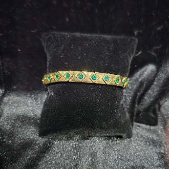 Vintage Nolan Miller Gold Tone Green Glass Accent Stretch Bracelet | Estate Designer Jewelry