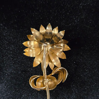 Signed Giovanni Gold Tone Layered Daisy Flower Brooch | Vintage Statement Floral Pin