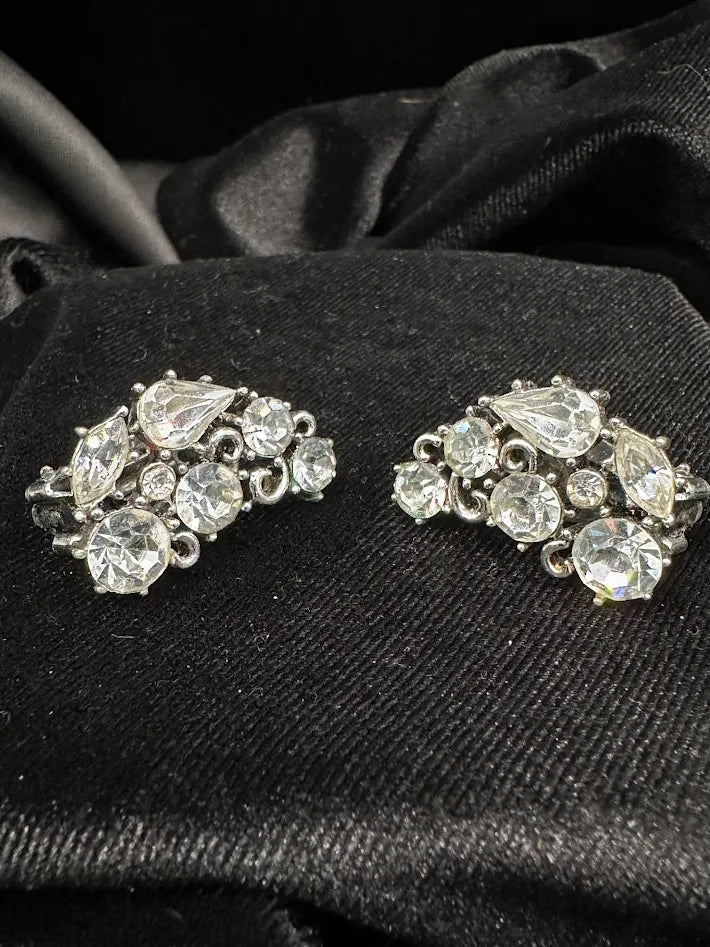 Vintage Lisner Silver Tone Rhinestone Clip Earrings Teardrop Round Crystal Cluster Statement Bridal Mid Century