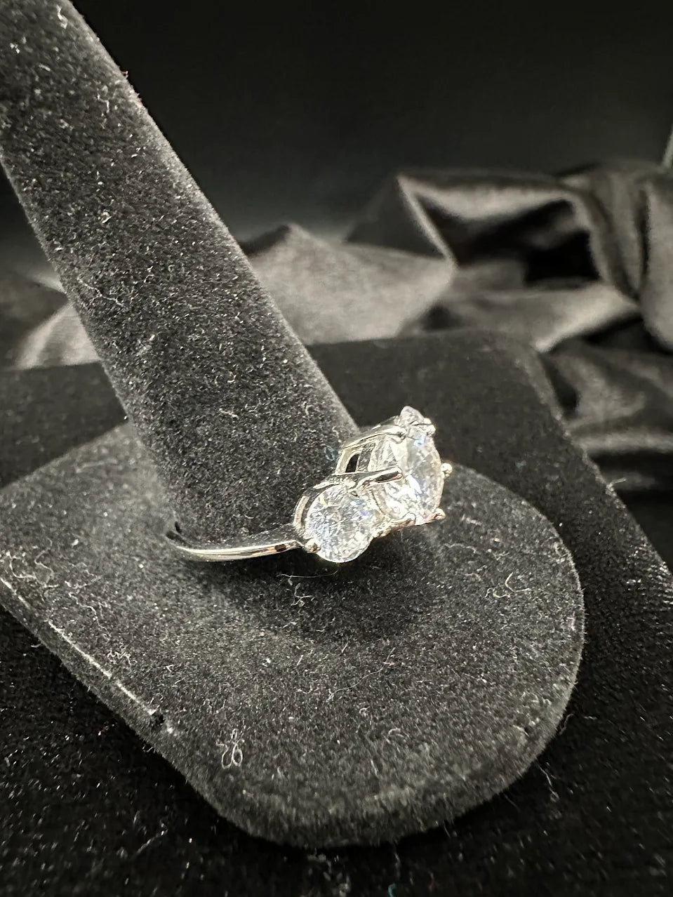 925 Sterling Silver Clear Crystal Three Stone Ring Round Statement Design