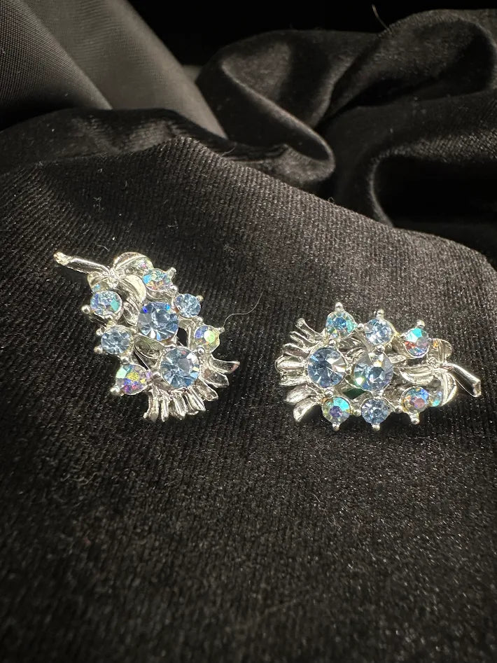 Vintage Silver Tone Blue Rhinestone Floral Clip On Earrings Aurora Borealis Crystal Cluster Statement