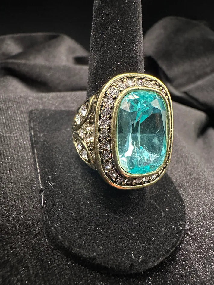 Heidi Daus Aqua Crystal Cocktail Ring Gold Tone Statement Ring Halo Designer Jewelry