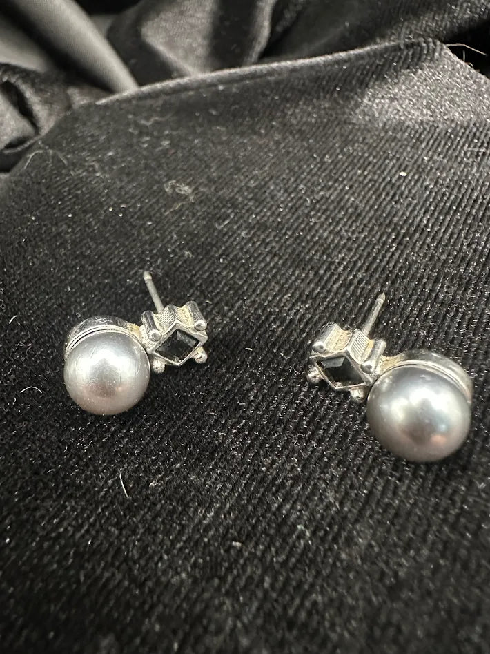 Silver Tone Faux Pearl Stud Earrings Geometric Accent Design Classic Minimalist Vintage Style Elegant Everyday Jewelry