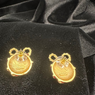 Don-Lin Gold Tone Red Enamel Christmas Gift Clip Earrings Holiday Ribbon Bow Vintage Statement