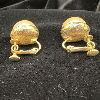 Gold Tone Faux Pearl Screw Back Earrings Classic Round Domed Button Vintage Elegant Jewelry