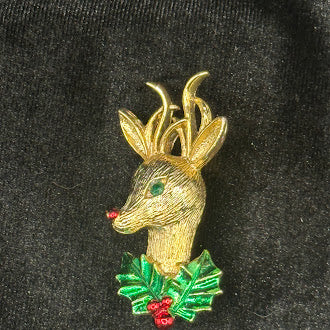 Gerry’s Vintage Reindeer Christmas Brooch Gold Tone Deer Pin with Holly Holiday Jewelry
