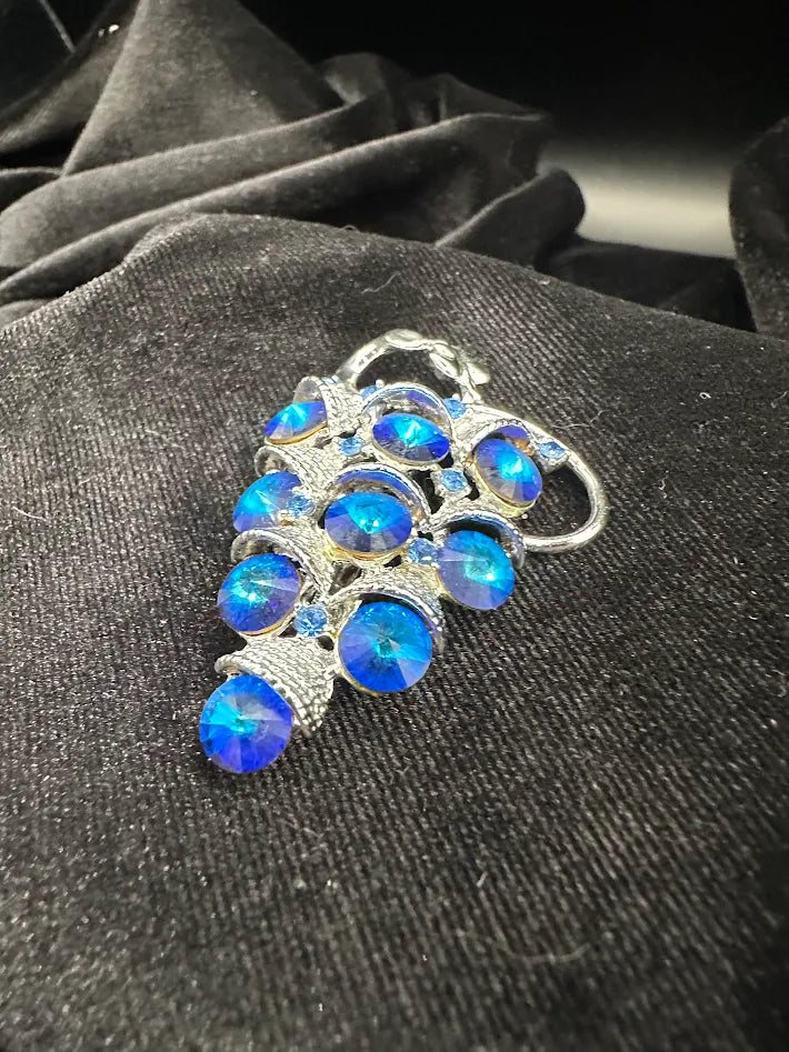 Vintage Blue Crystal Grape Cluster Brooch Silver Tone Aurora Borealis Rhinestone Statement Pin Large Dimensional Fruit Jewelry