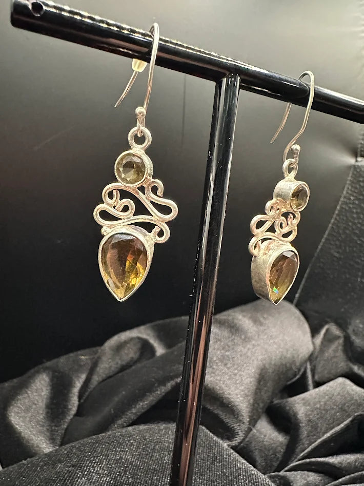 Vintage Silver Tone Amber Glass Drop Earrings Scroll Design Openwork Dangle Earrings Boho Style