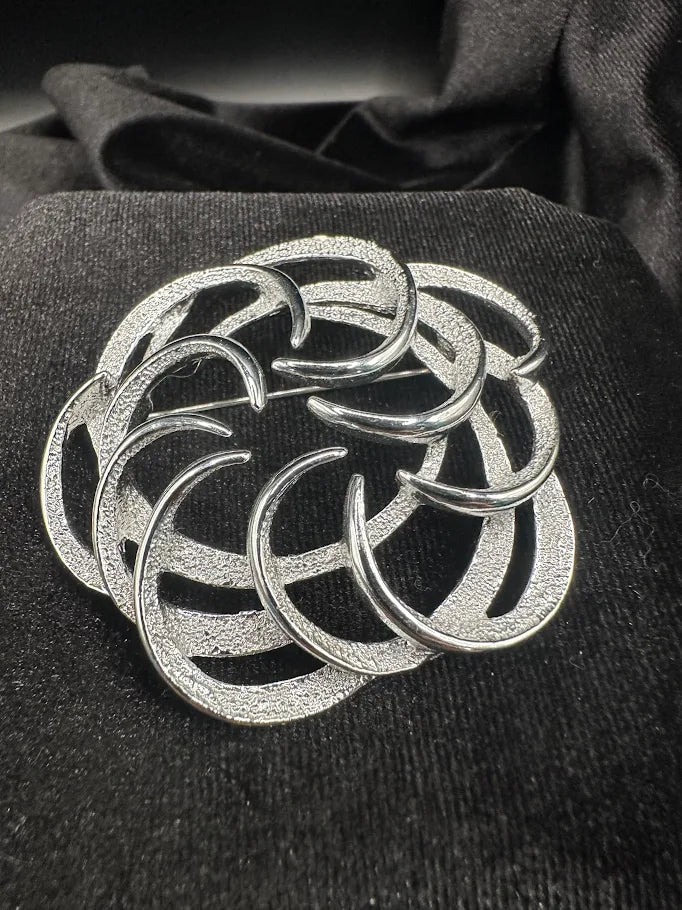 Sarah Coventry Tailored Swirl Brooch 1962 | Silver Tone Abstract Loop Pin