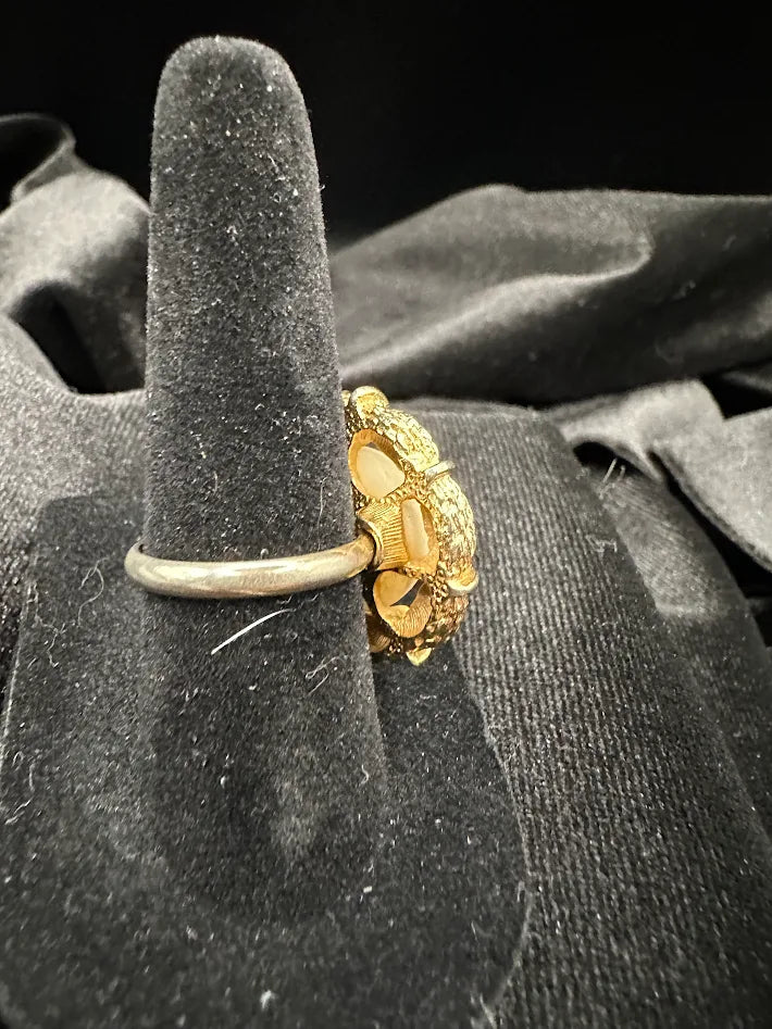 Vintage Coro Faux Pearl Ring Gold Tone Wreath Setting Statement Ring Size [Insert] Classic Designer