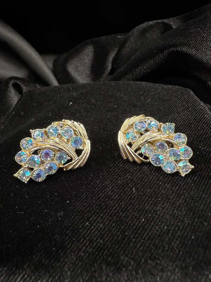 Vintage Silver Tone Aurora Borealis Rhinestone Clip Earrings AB Crystal Cluster Curved Ribbon Design Statement