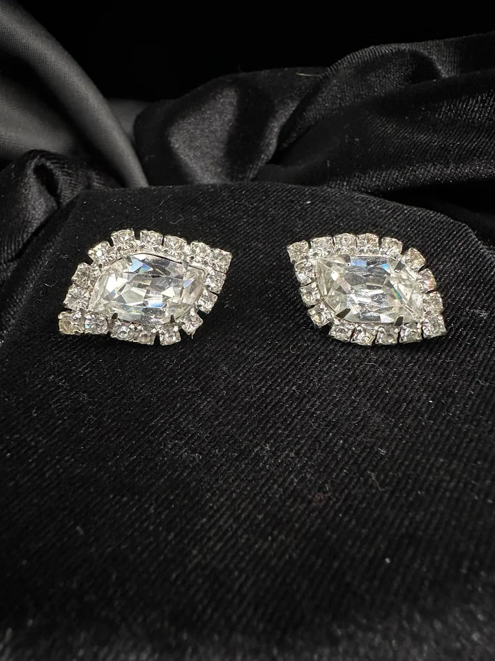 Vintage Weiss Silver Tone Rhinestone Clip Earrings Marquise Cluster Statement Crystal Designer