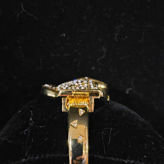 Vintage Wincci Crystal Cat Bracelet with Hidden Watch (NOT WORKING/PARTS OR REPAIR ONLY)