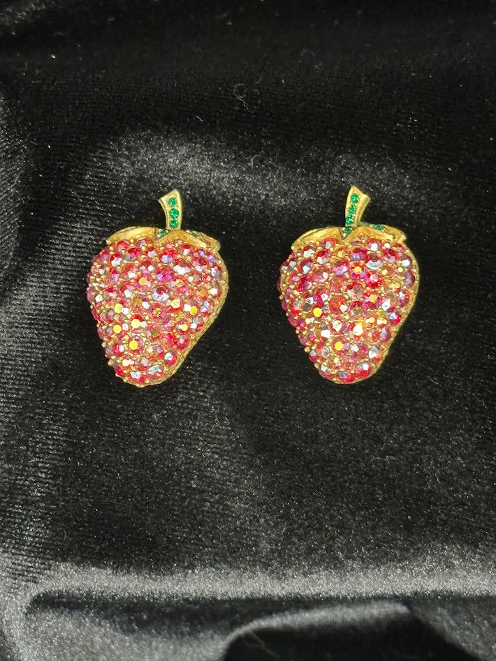 Bellini Gold Tone Strawberry Clip Earrings Red Crystal Pavé Rhinestone Fruit Motif Vintage Statement Jewelry