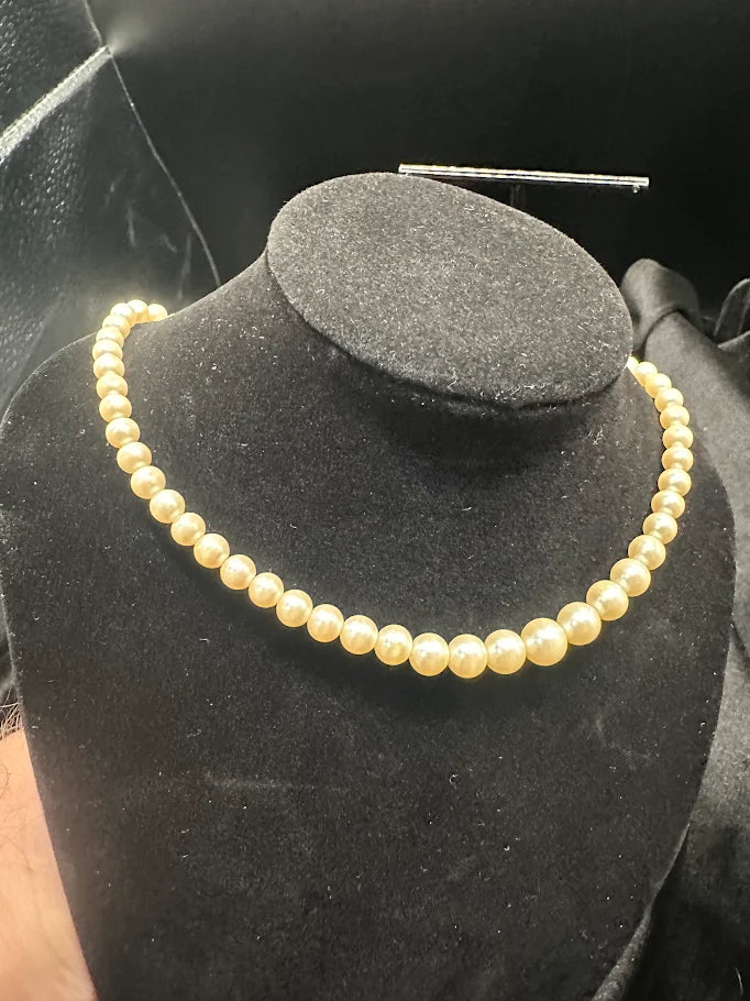 Vintage Cream Pearl Style Necklace with Decorative Clasp