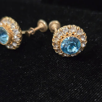 Vintage Blue Rhinestone Brooch and Screw Back Earrings Set Gold Tone Matching Demi Parure