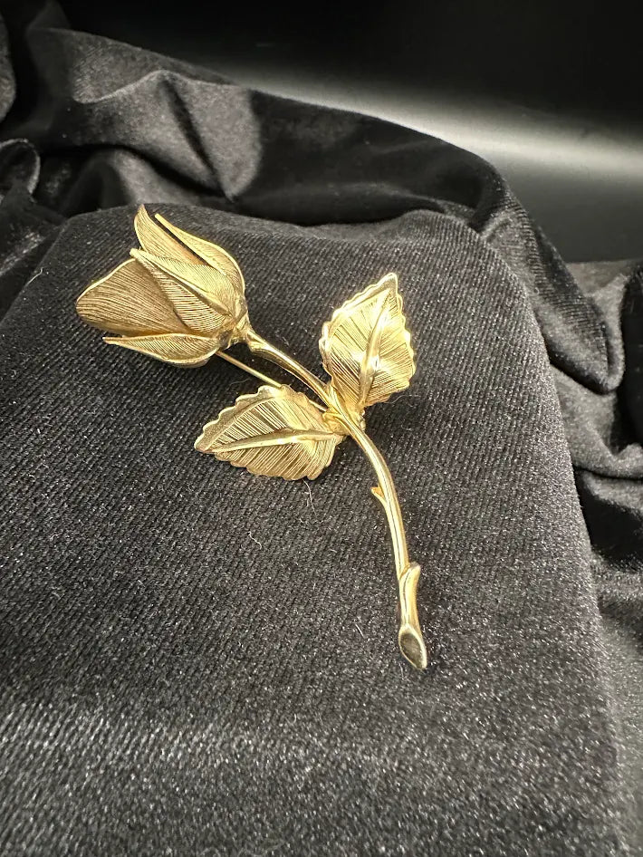 Giovanni Gold Tone Rose Brooch Longcraft Vintage Floral Pin With Original Box