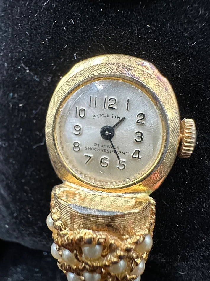 Vintage Style Time Gold Tone Faux Pearl Bracelet Watch Ladies Wristwatch