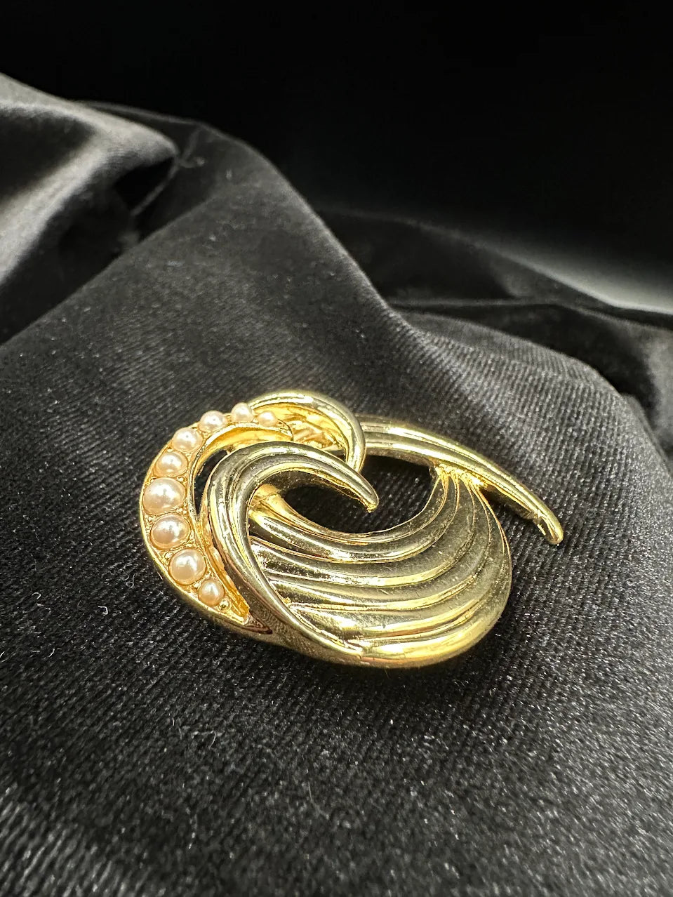 Trifari Gold Tone Swirl Brooch with Pearl Style Accents