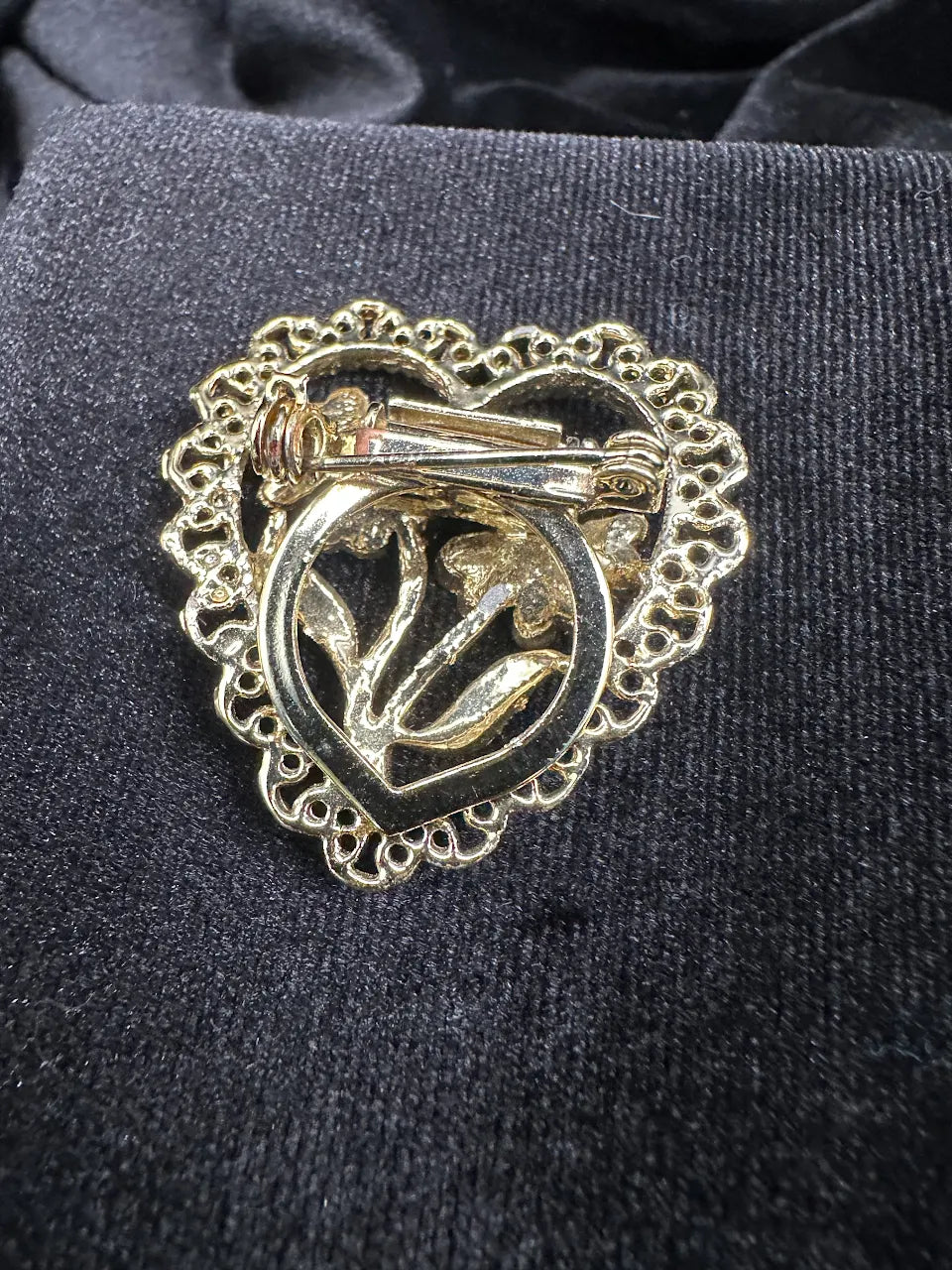 Vintage Gold Tone Heart Floral Brooch with Openwork Filigree Border and Dimensional Flower Design