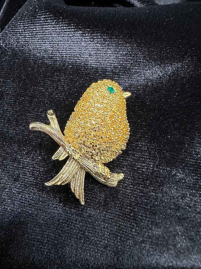 Vintage Gold Tone Textured Bird Brooch Green Eye Perched Songbird Pin Cute Whimsical