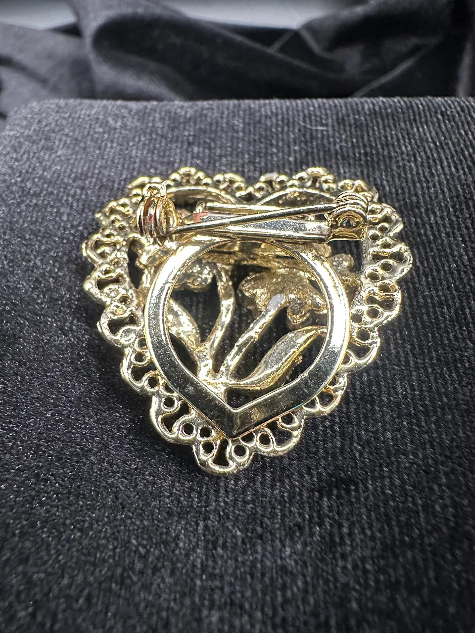 Vintage Gold Tone Heart Floral Brooch with Openwork Filigree Border and Dimensional Flower Design