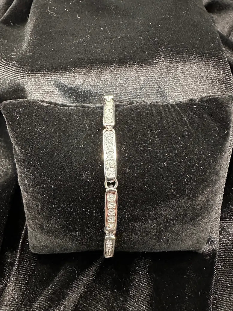 Swarovski Silver Tone Crystal Link Bracelet Geometric Bar Station Design