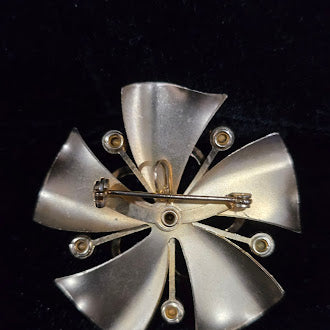 Vintage Gold Tone Blue Rhinestone Flower Brooch with Pendant Loop | Convertible Floral Pin Pendant