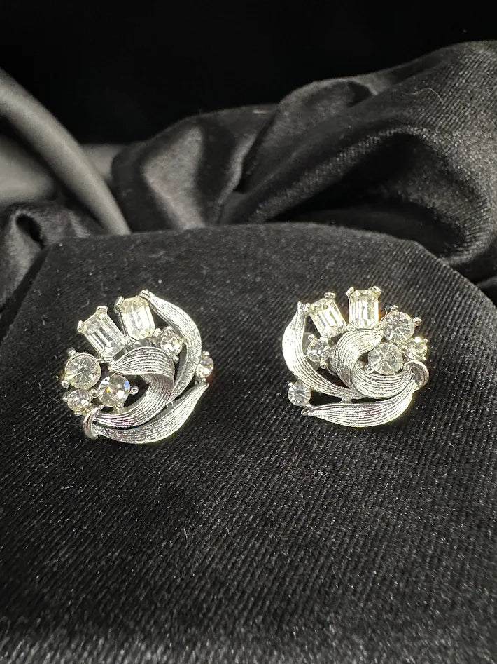 Vintage Lisner Silver Tone Rhinestone Clip Earrings Swirl Cluster Crystal Statement Mid Century Bridal Glam